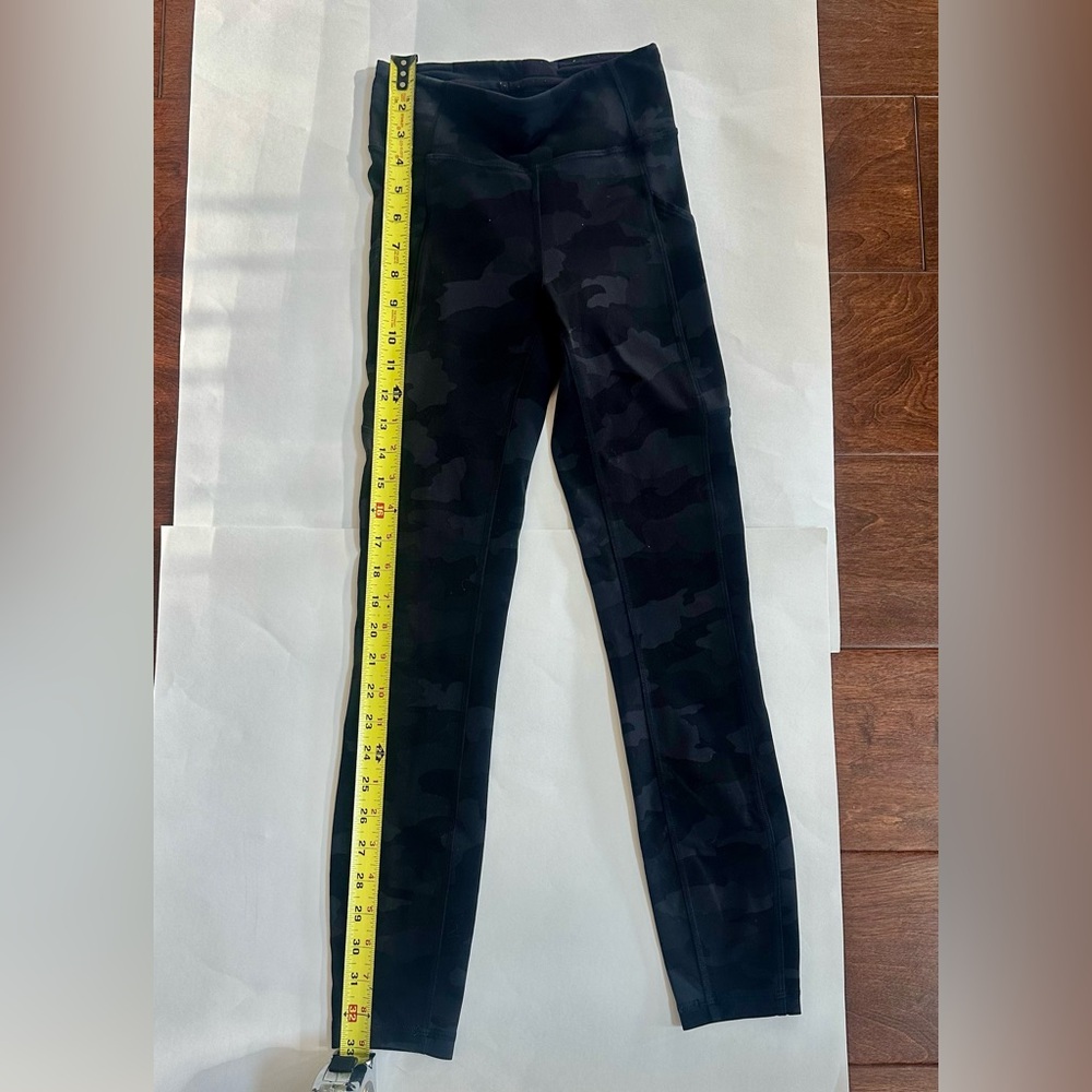 lululemon athletica Black Camouflage Leggings - Picture 2 of 2